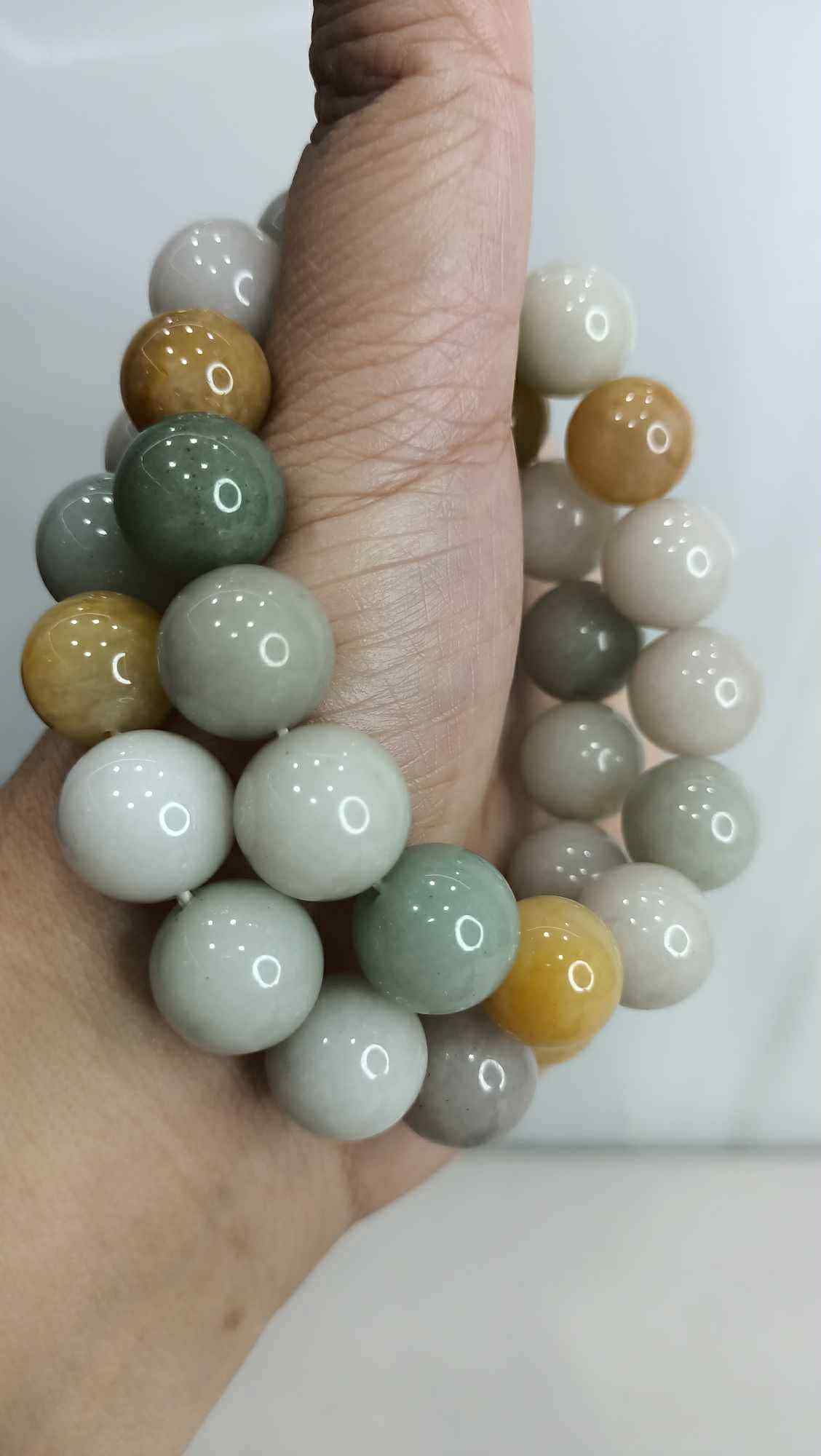 Natural Jade Beaded Bracelet – Multi-Color